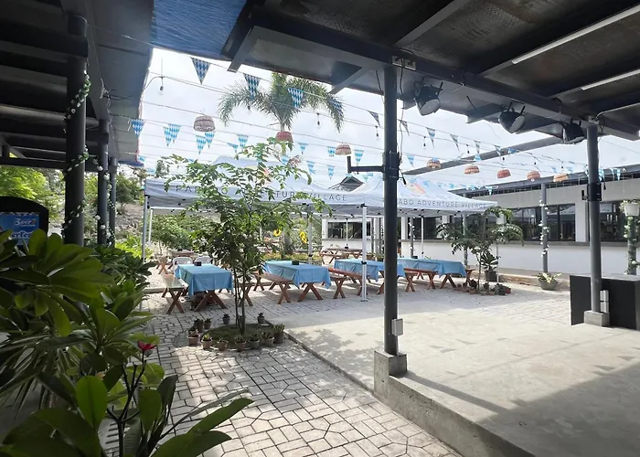 Papabo Adventure Village 게스트하우스 *