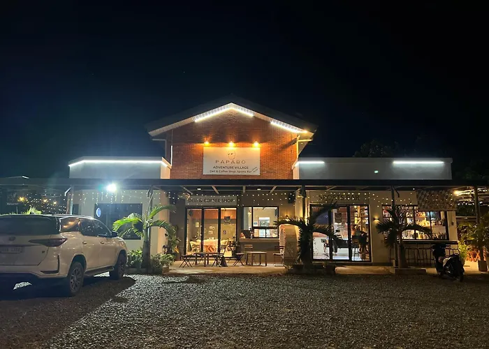Papabo Adventure Village 게스트하우스 *